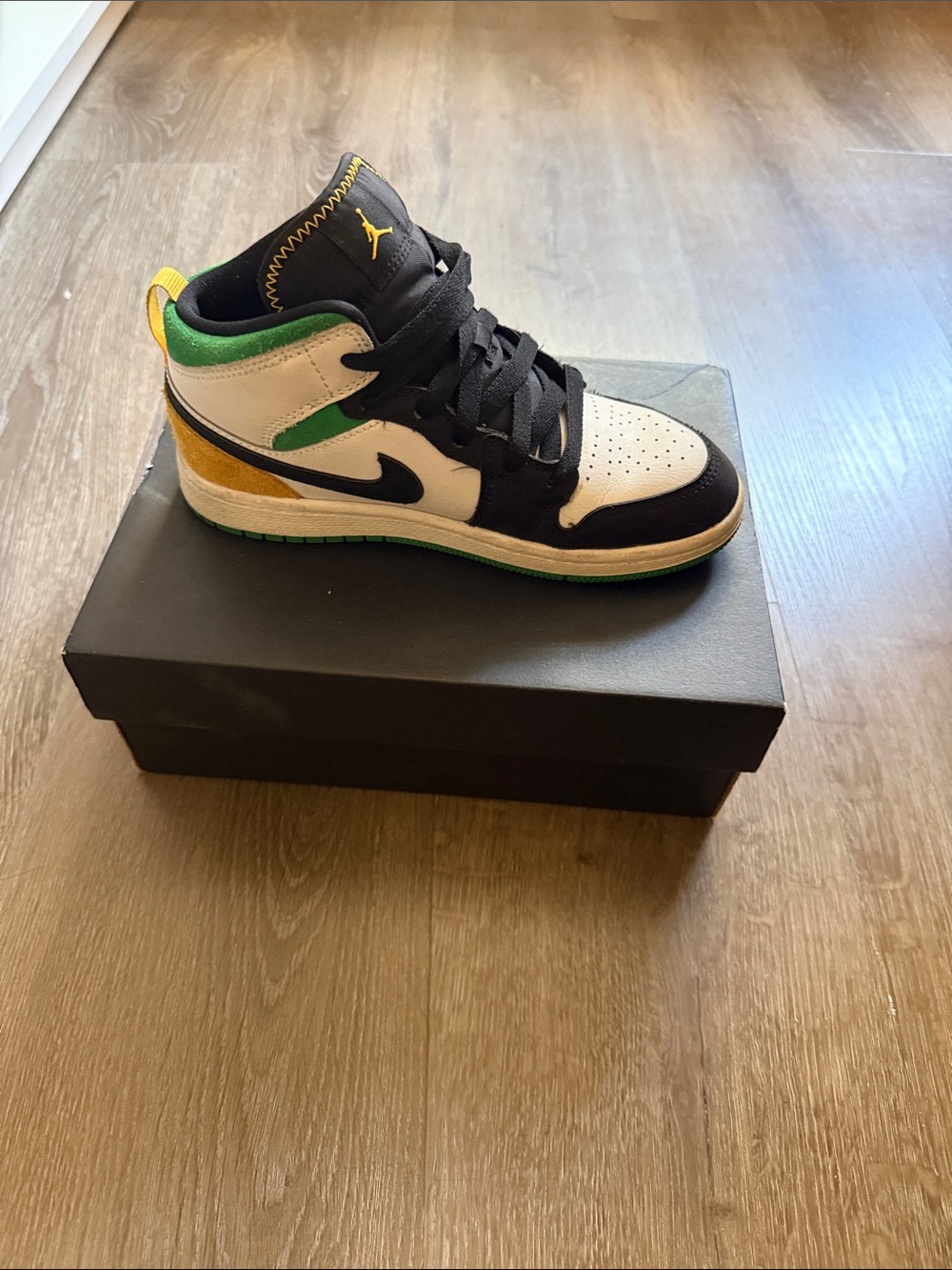 Nike Kids Mid-Top Sneakers in White, Black, Green & Yellow